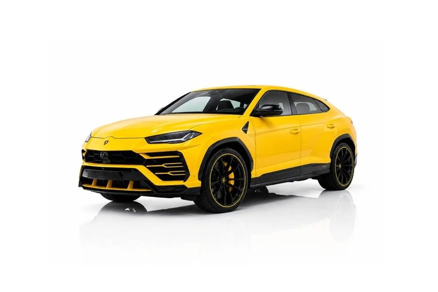 Lamborghini Urus jaune à louer à Dubaï