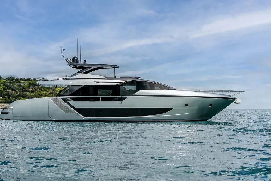Yacht Riva 82 à Dubai Marina